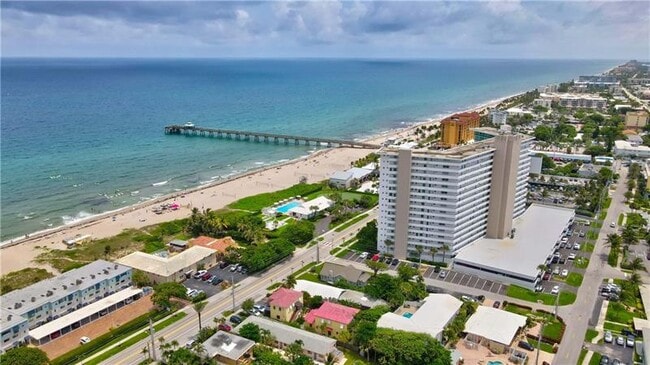 Building Photo - 333 N Ocean Dr Unit Tiara East Condominium