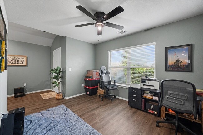 Photo - 20815 Acorn Valley Dr