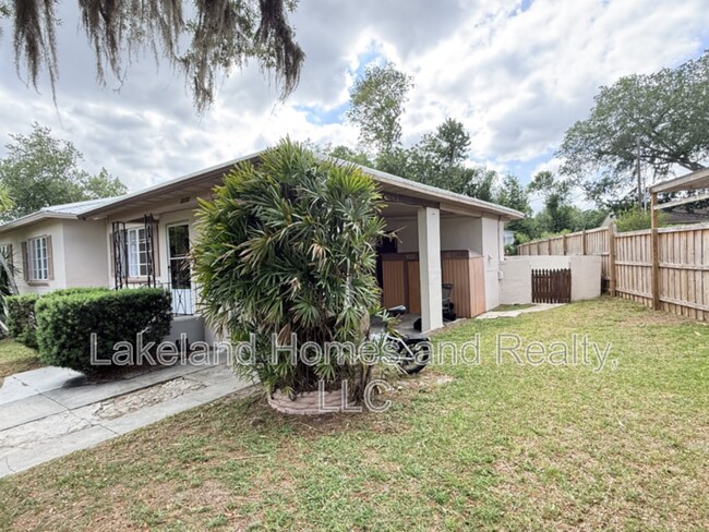 Photo - 3115 Buckingham Ave