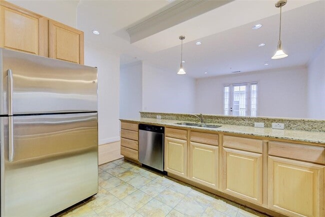 Photo - 7134 Mapleridge St Unit 3B