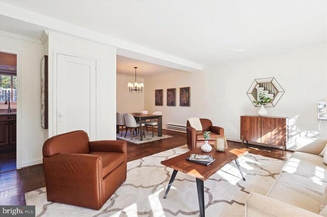 Photo - 1538 Mt Eagle Pl