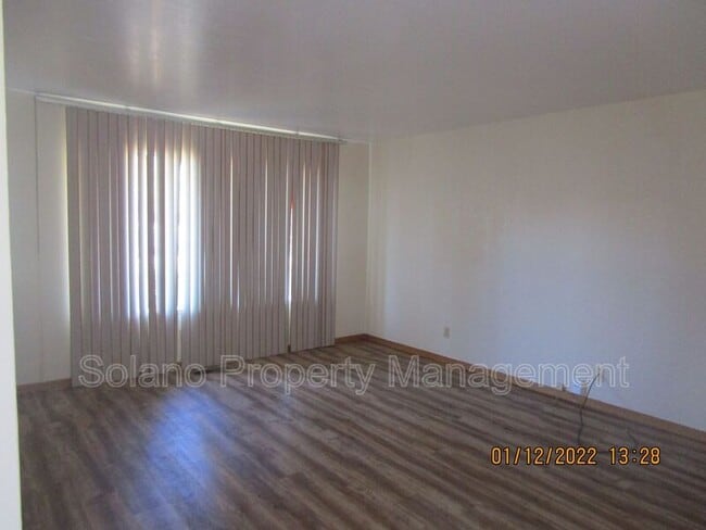 Photo - 3203 Niagara Way