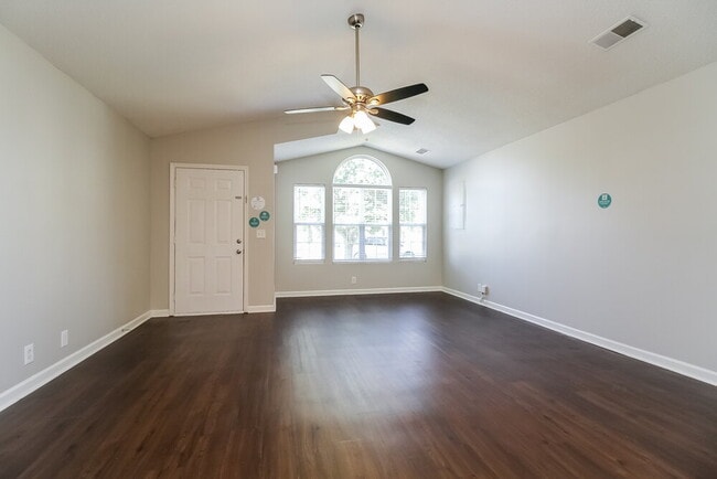 Photo - 5039 Boyd Dr