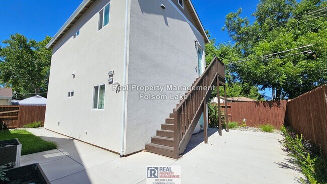 5453-2 Bradford Drive