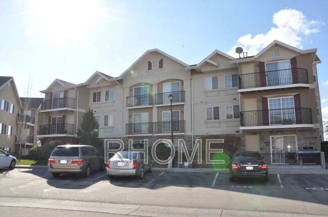 Building Photo - 1705 Westbury Way