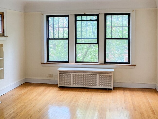 Photo - 2625 W Berwyn Ave Unit 2