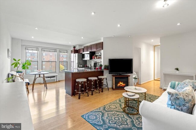 Photo - 2500 Q St NW Unit 330