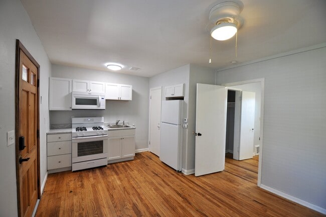 Photo - 925-925 28th St Unidad 919