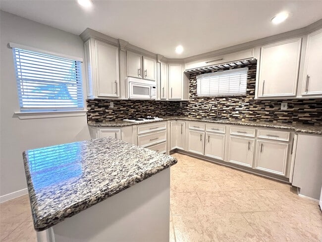 Photo - 6102 McKinstry Blvd