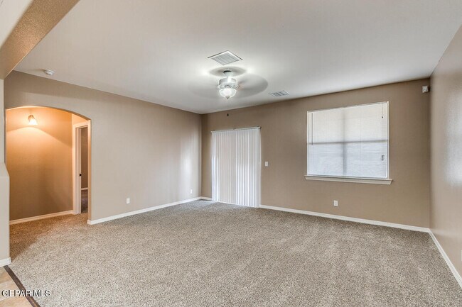 Photo - 14313 S Cave Ave