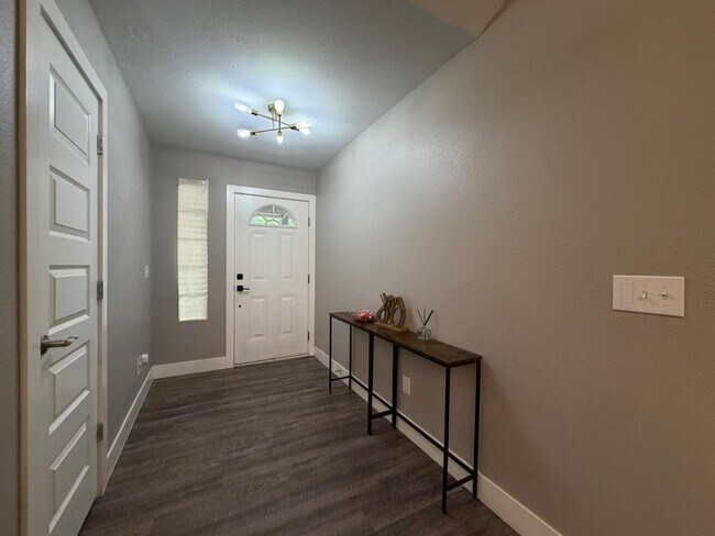 Photo - 1314 N Fieldstone Ave