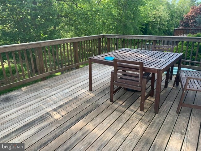 Photo - 2124 Glenn Spring Ct