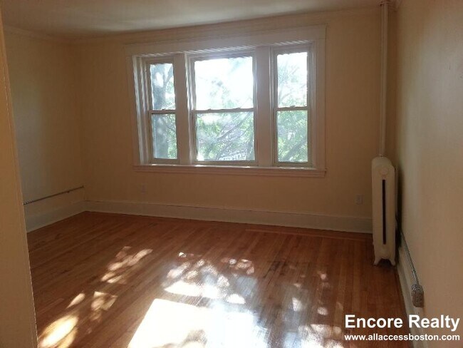 Photo - 1630 Commonwealth Ave