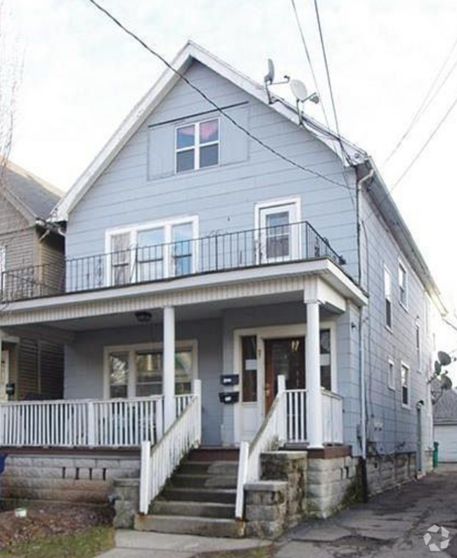 Building Photo - 97 Briggs Ave Rental