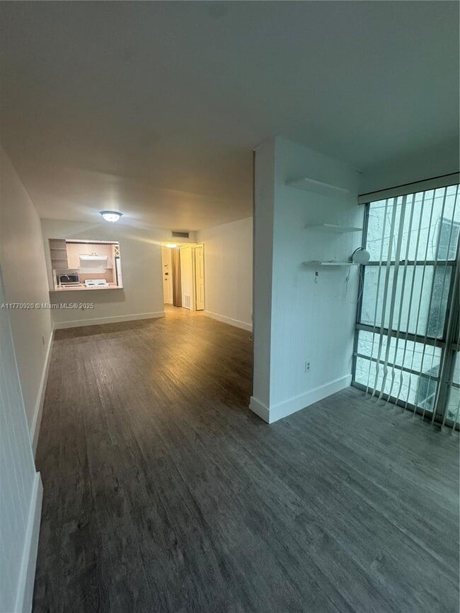 Photo - 17570 Atlantic Blvd