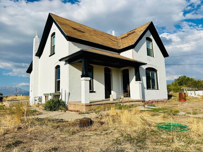 Photo - 1952 W 900 S House