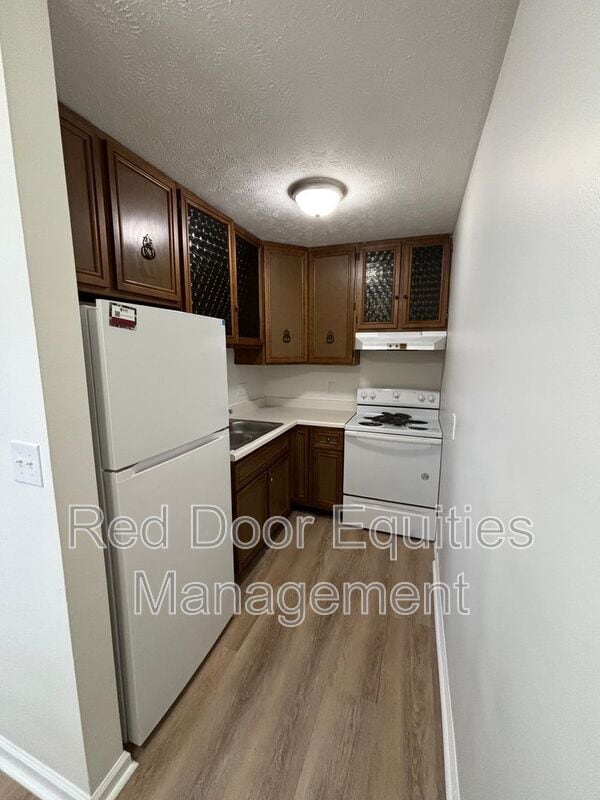Photo - 709 W 6th Ave