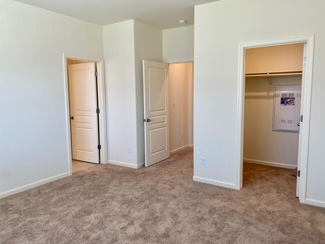 Photo - $2,295 Bullard & Leonard, Charming 3 Bedroom - La Canada Ave, Clovis