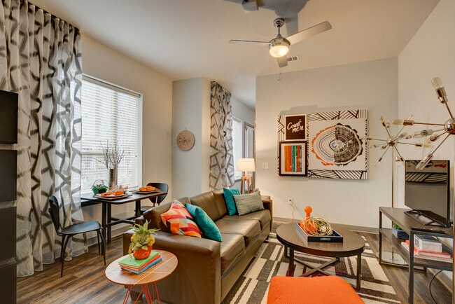 Hubble - Vida - Northside Apartments