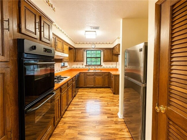 Photo - 117 Maple Dr