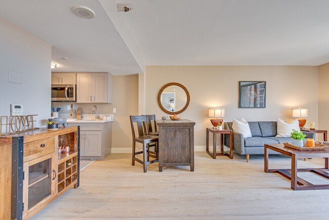 The Meridian at Laguna Hills - 55+ Active Adult Apartments