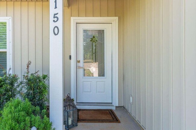 Photo - RENTAL 3/2 split floor plan move in ready!