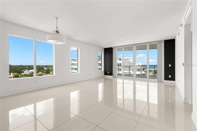 Photo - 1325 Snell Isle Blvd NE Unit 812