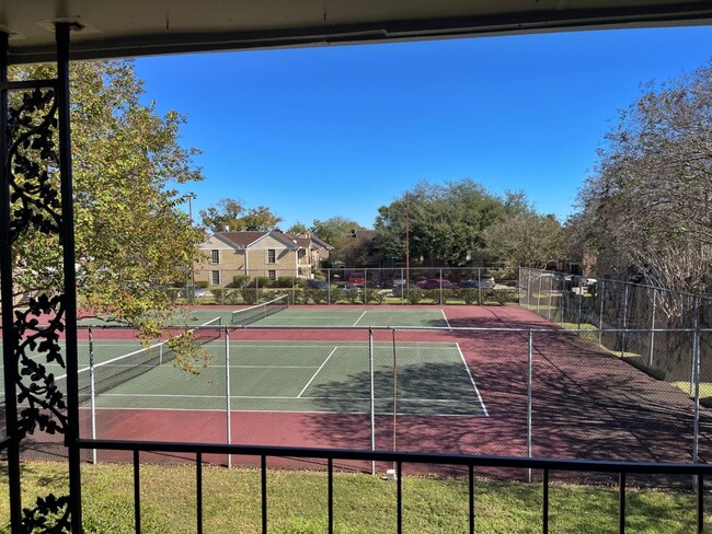 Building Photo - 2800 Jeanetta St Unit 1110