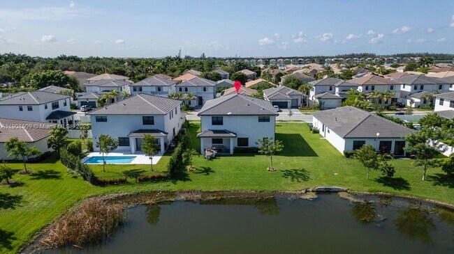 Photo - 17353 SW 46th St