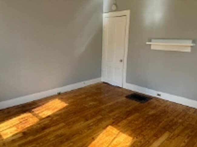 Photo - 44 Grove St Unit 1