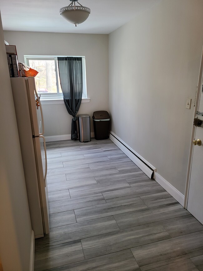 Photo - 43 Selkirk Rd Apartments Unit 4