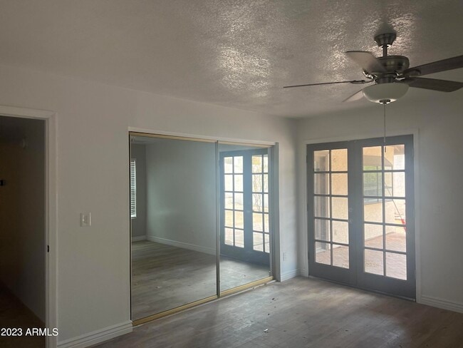 Photo - 1733 N La Rosa Dr