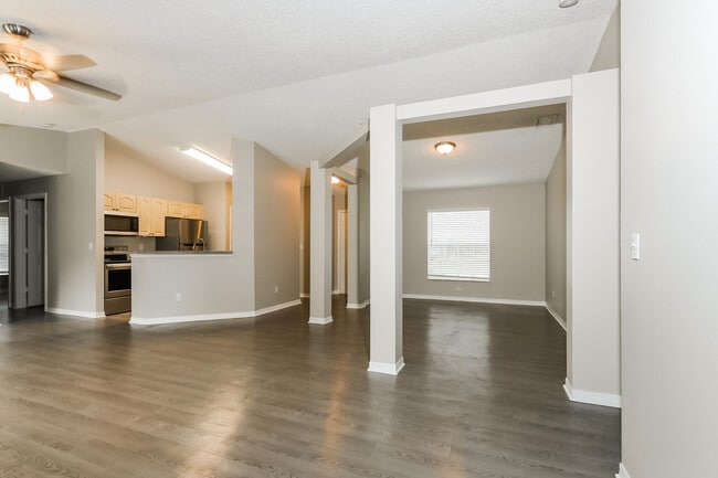 Photo - 1302 SW Amboy Ave