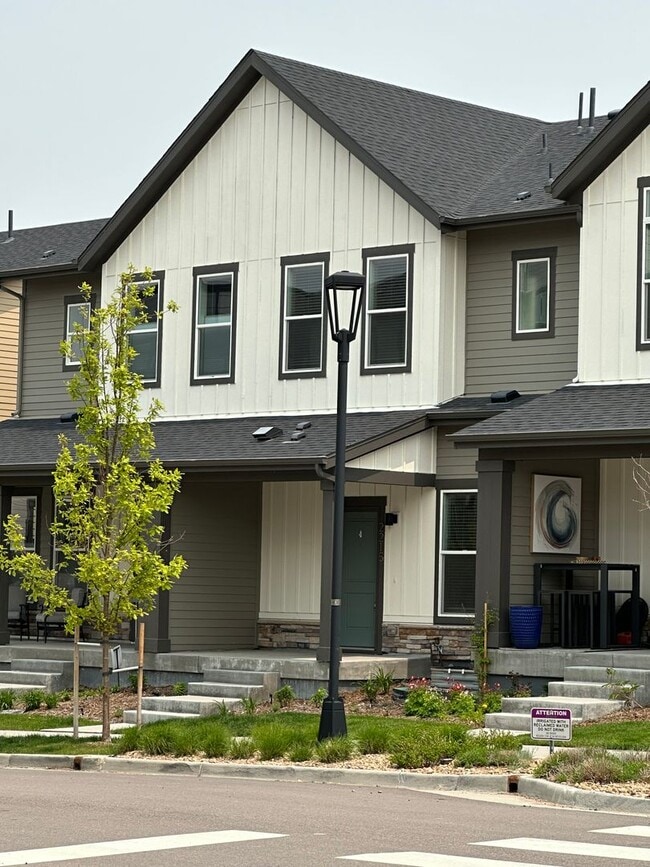 Photo - 3bed/3.5bath Townhouse in Downtown Superior - Available August!