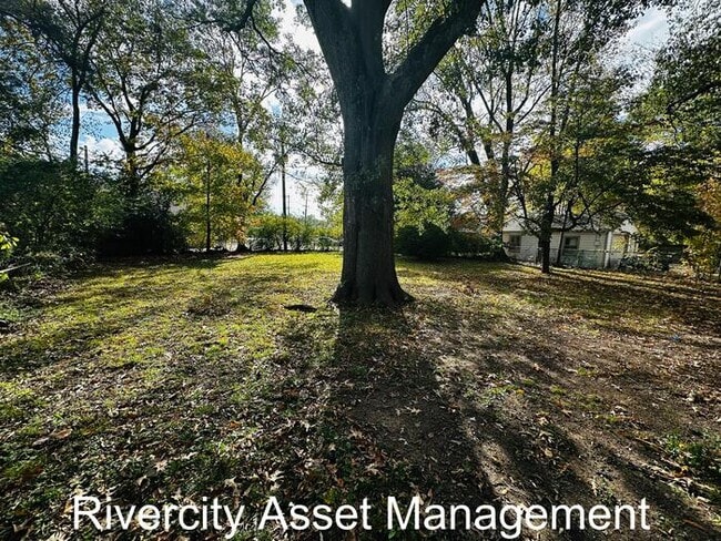 Photo - This home won't last long IN 38128!!!! Sec...