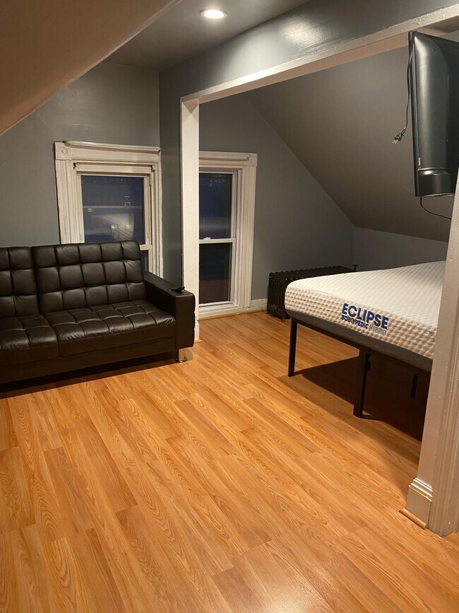 Photo - 4524 Richardson Ave Unit 3