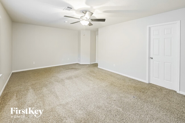 Photo - 1402 Green Tree Dr