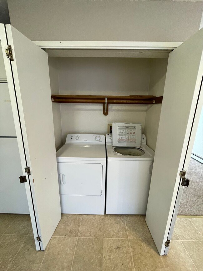 Photo - 3025 Cambay Ct Unit #4