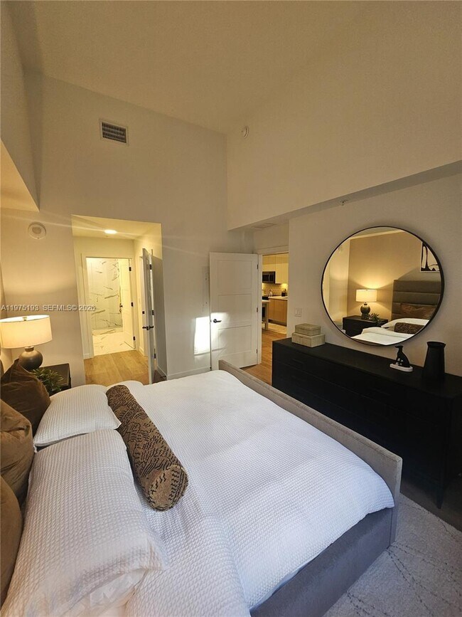 Photo - 1650 NE 124th St Unit 102