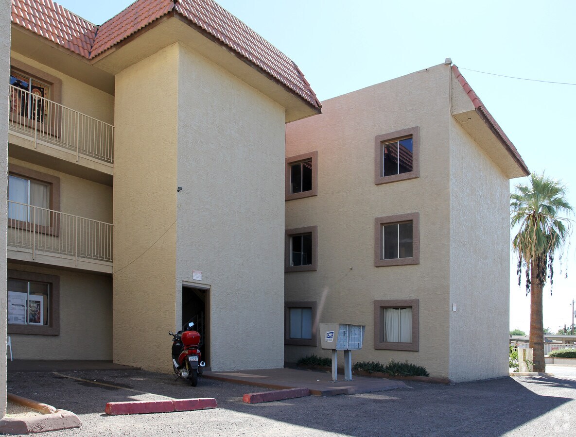 Photo - Central Plaza Apartments
