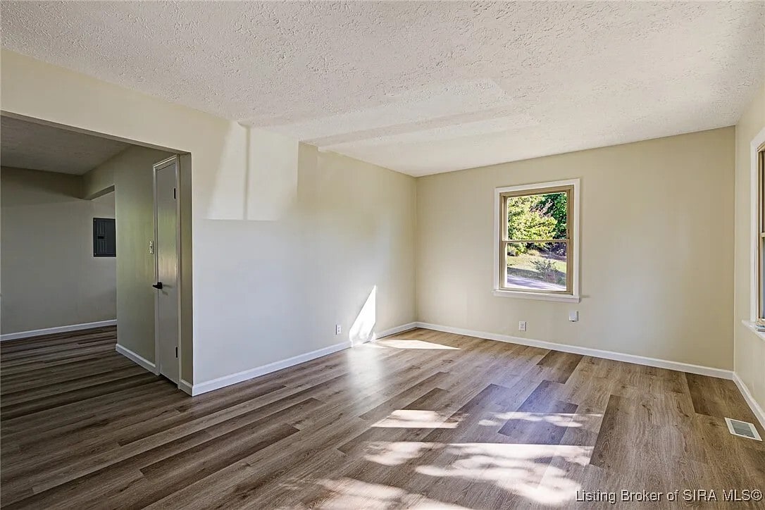 Photo - 301 Amburgey Dr