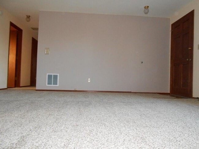 Photo - 2860 Willow Dr