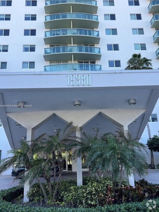 Building Photo - 19380 Collins Ave Unit 1402 Rental