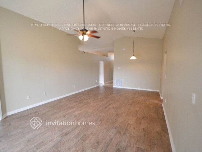 Photo - 1113 Winding Water Way