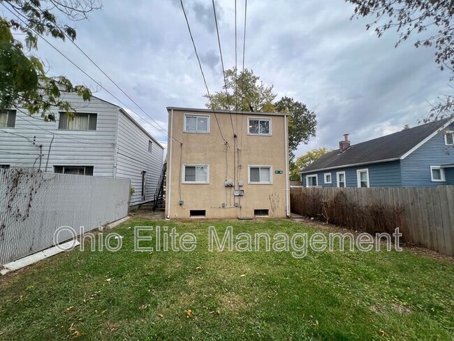 Photo - 397 1/2 S Ogden Ave