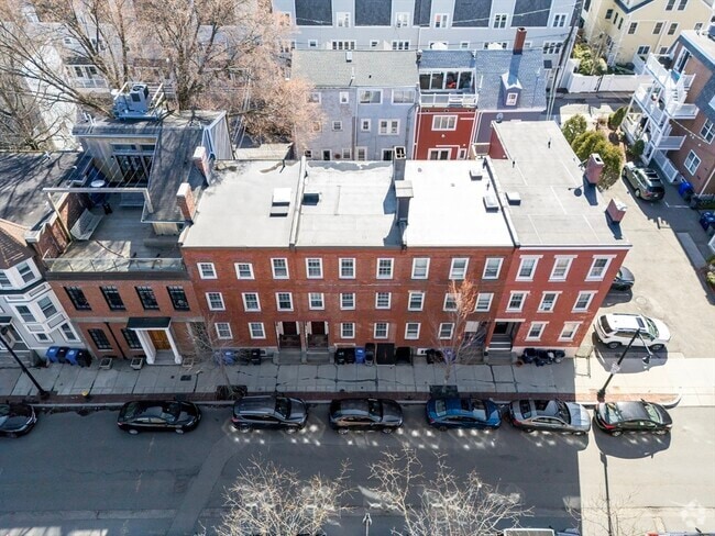 Building Photo - 163 W 2nd St Unit 1 Rental
