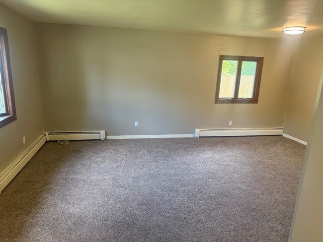 40 Fairview Dr