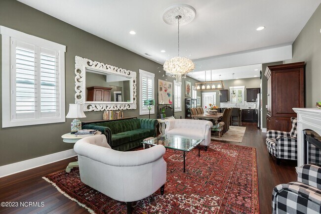 Photo - 4056 Tamarisk Ln