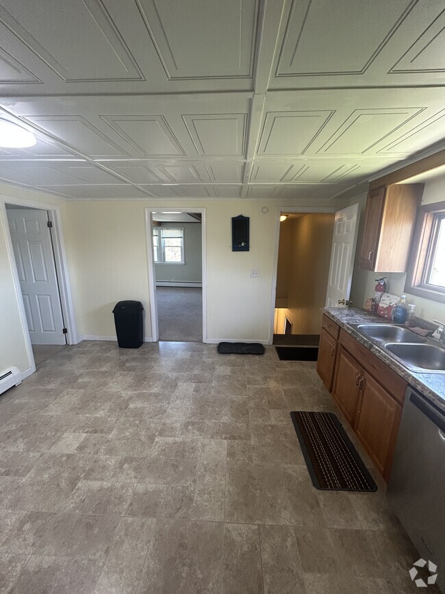 Building Photo - 427 S Hamilton St Unit A Rental