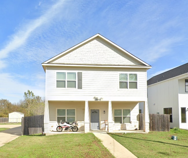 Building Photo - 3512 S 4th St Unit 1